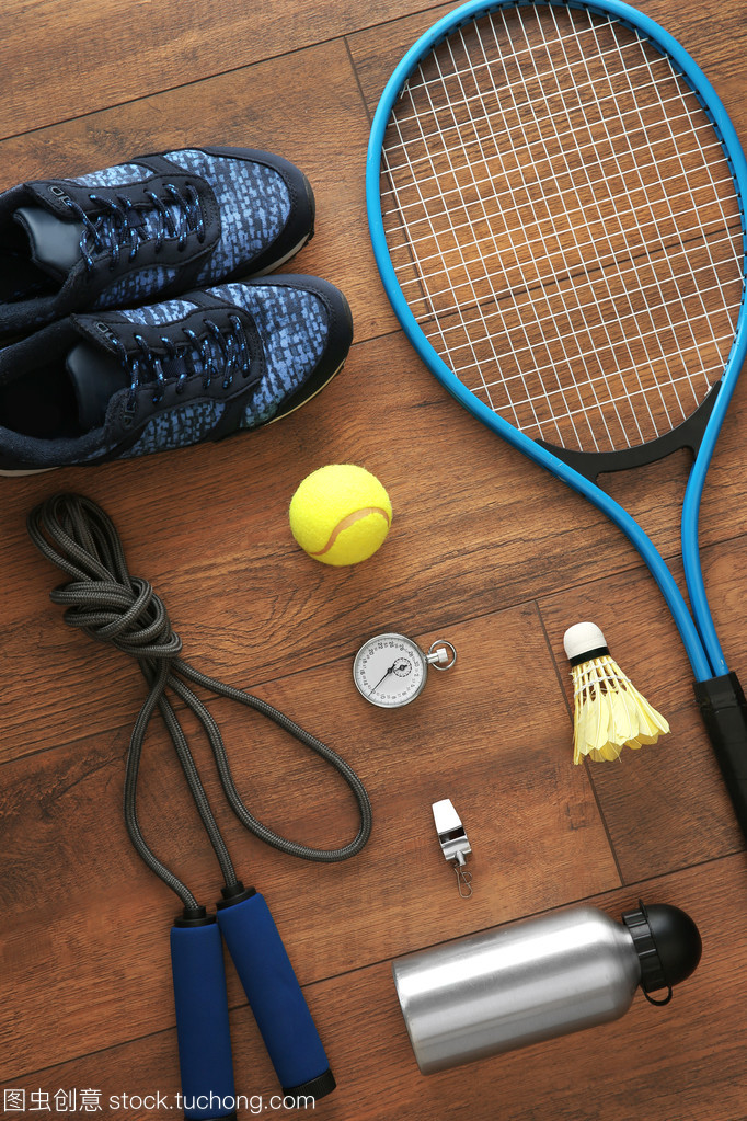 運動器材與鞋類 相輔相成的健身搭檔